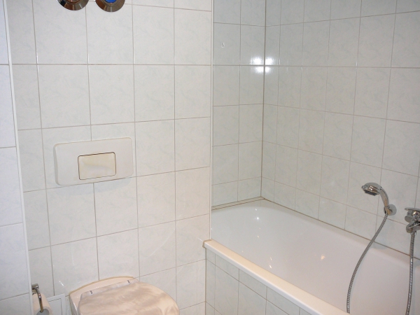 Bad-Badewanne